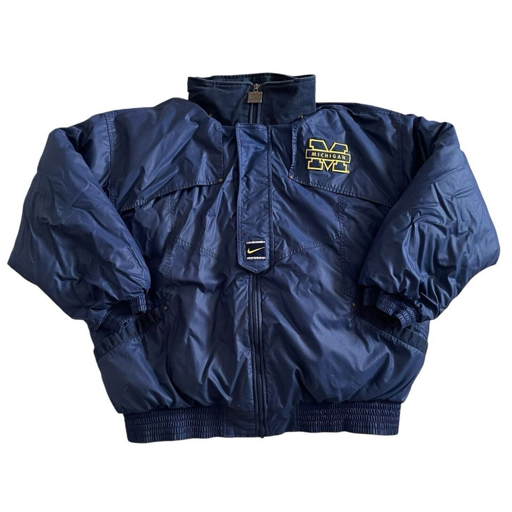 Nike Navy Blue Puffer Jacket
